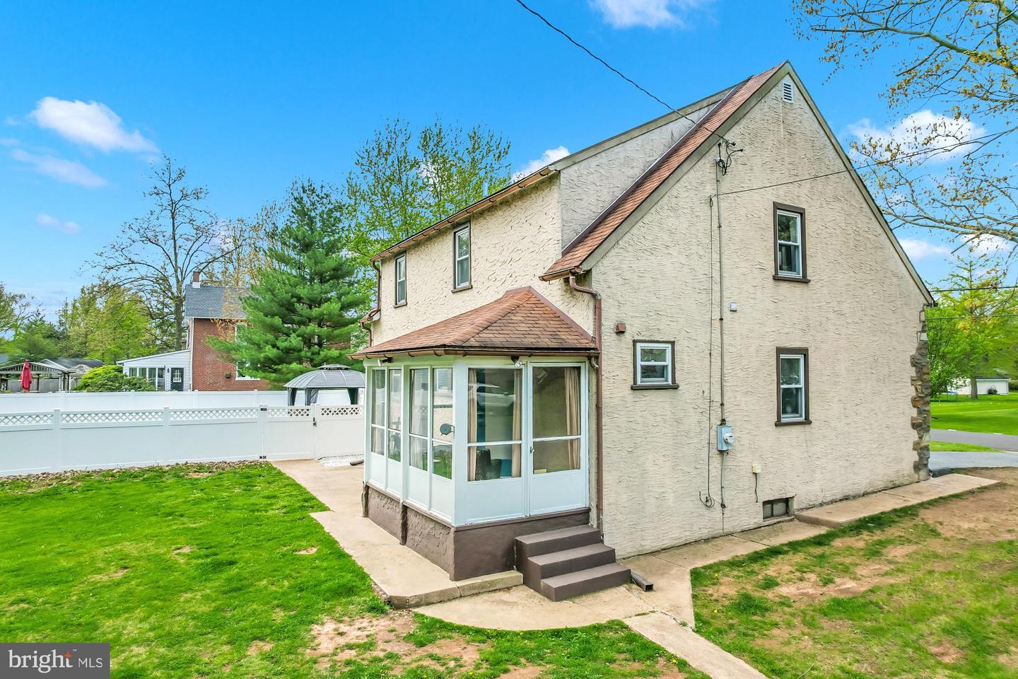 121 Oak Park Rd