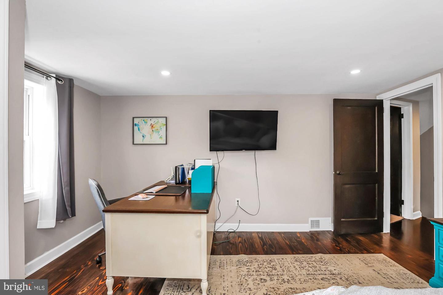 121 Oak Park Rd