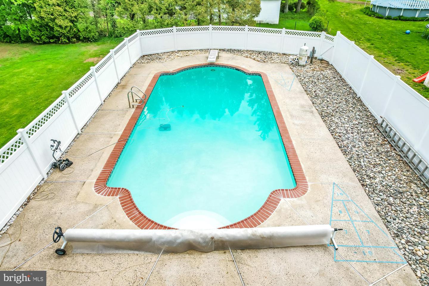 121 Oak Park Rd