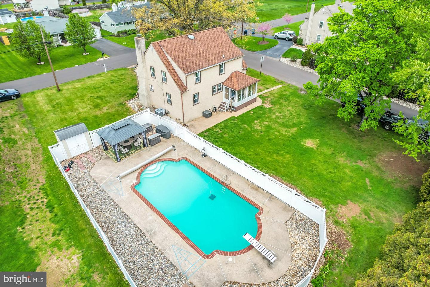 121 Oak Park Rd