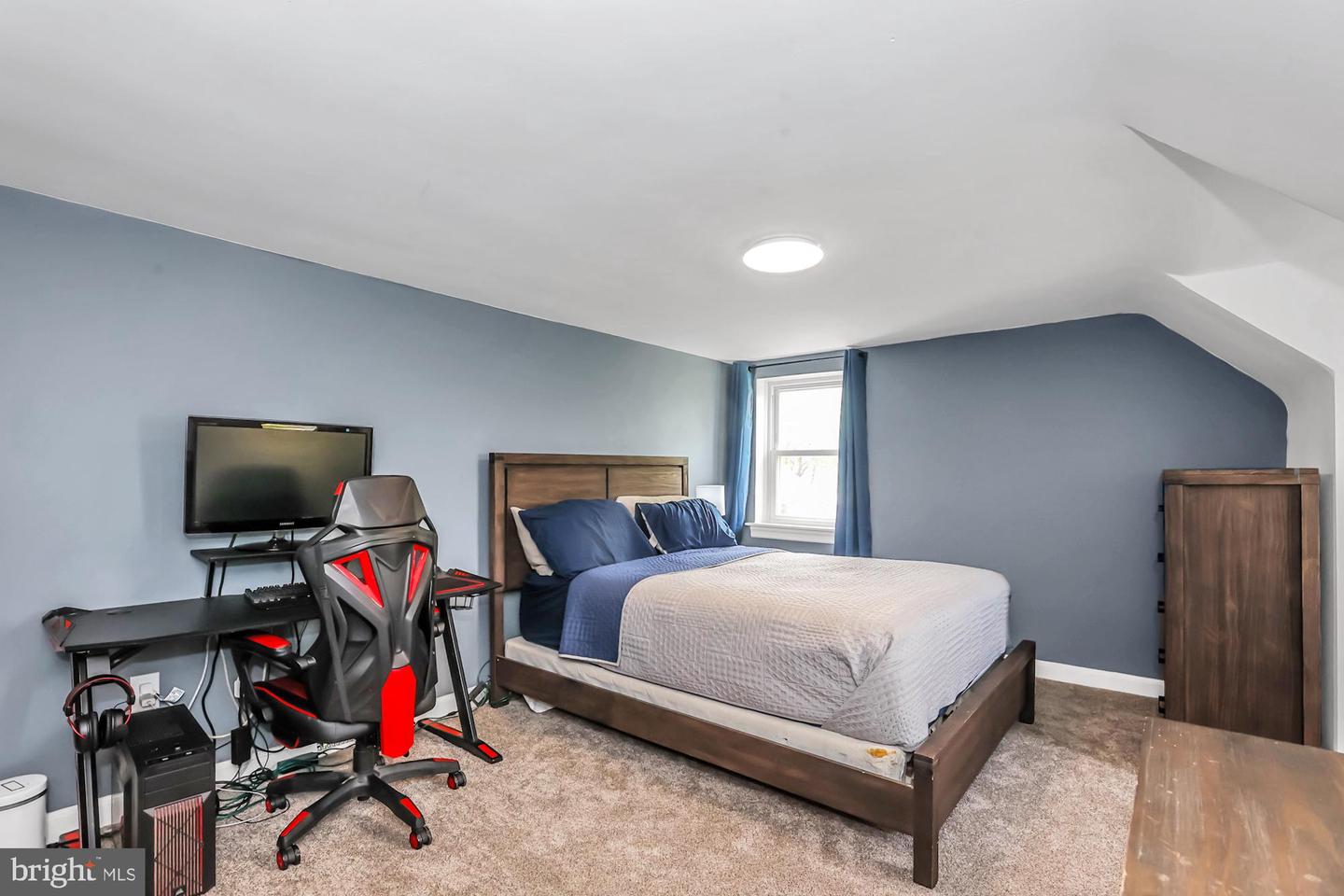 121 Oak Park Rd