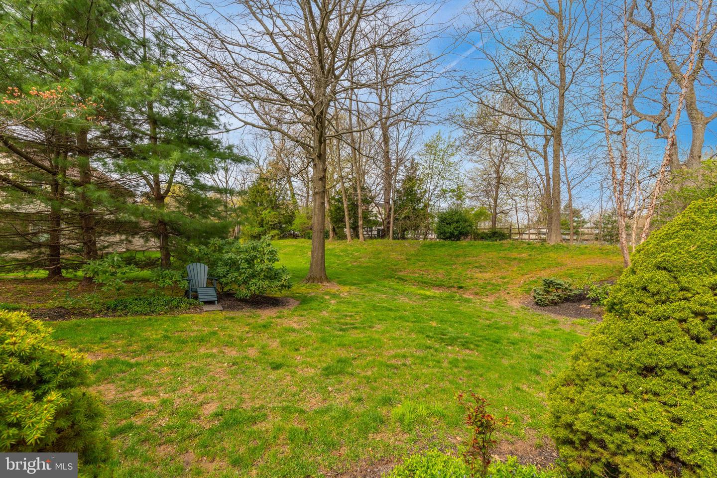 1382 Bell Ln