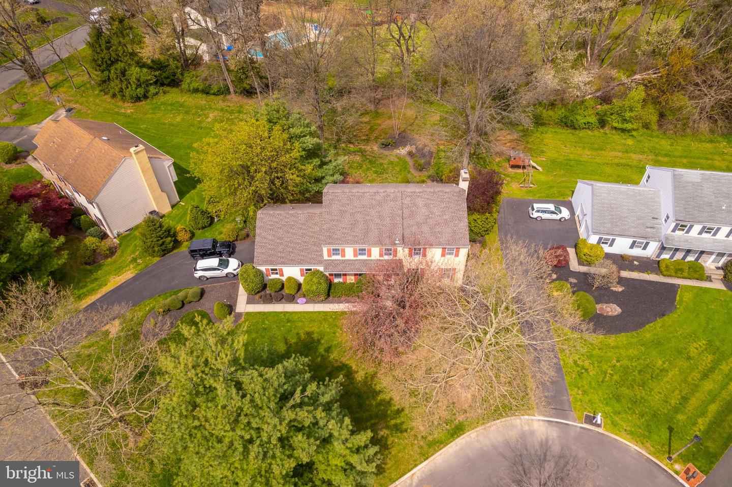 1382 Bell Ln