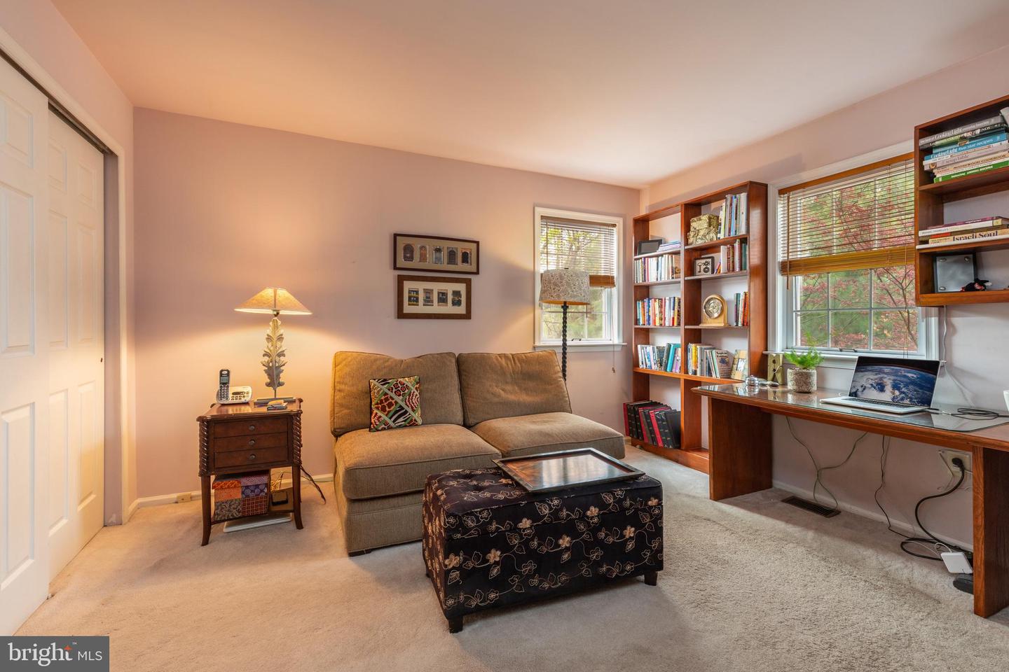 1382 Bell Ln