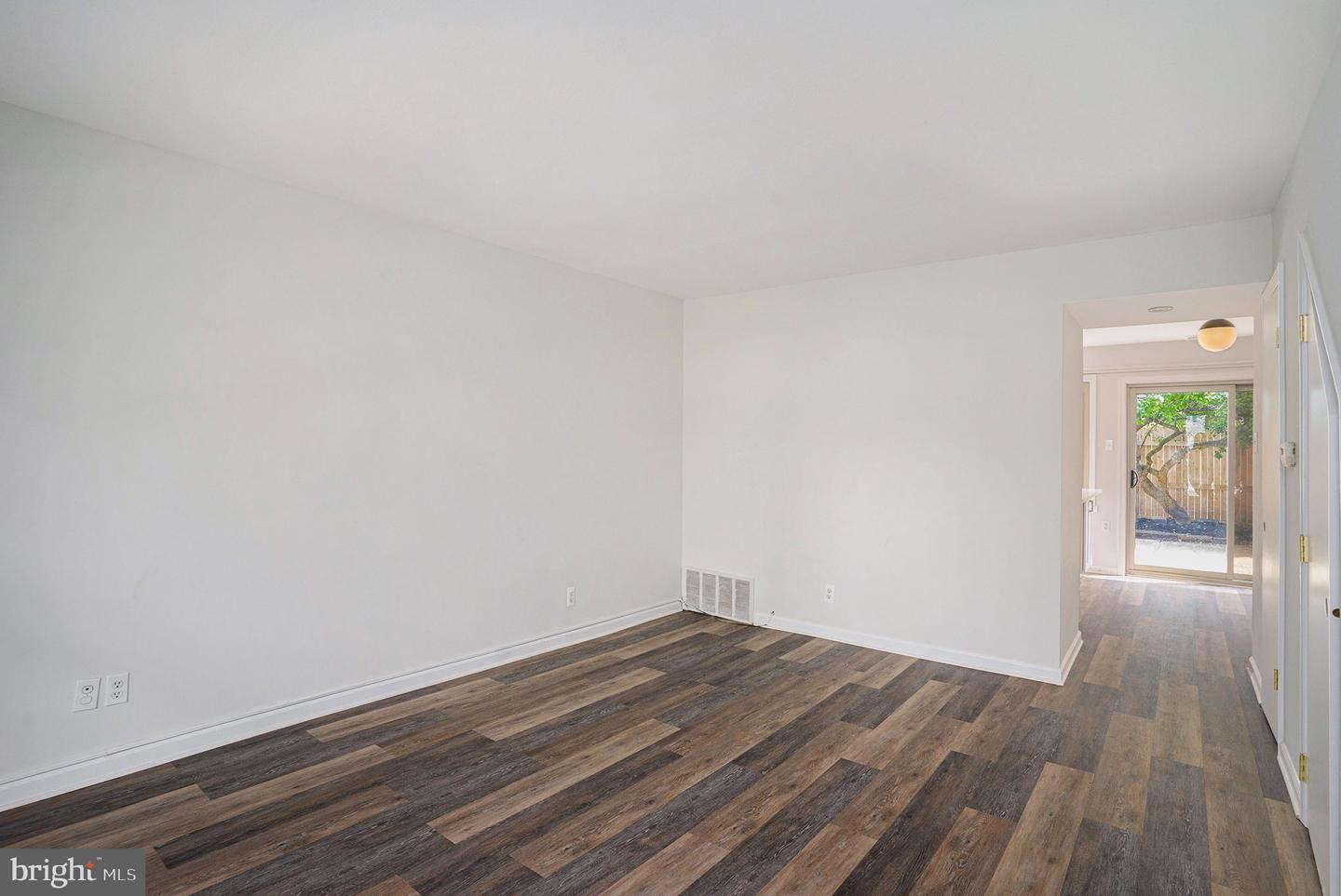 152 Albemarle Dr