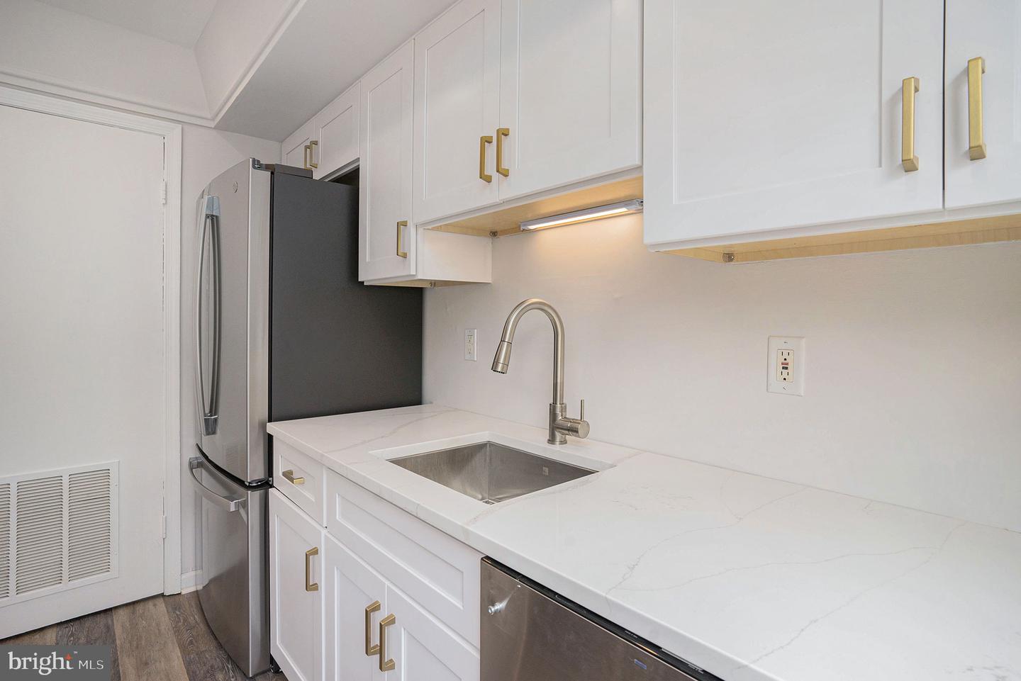 152 Albemarle Dr