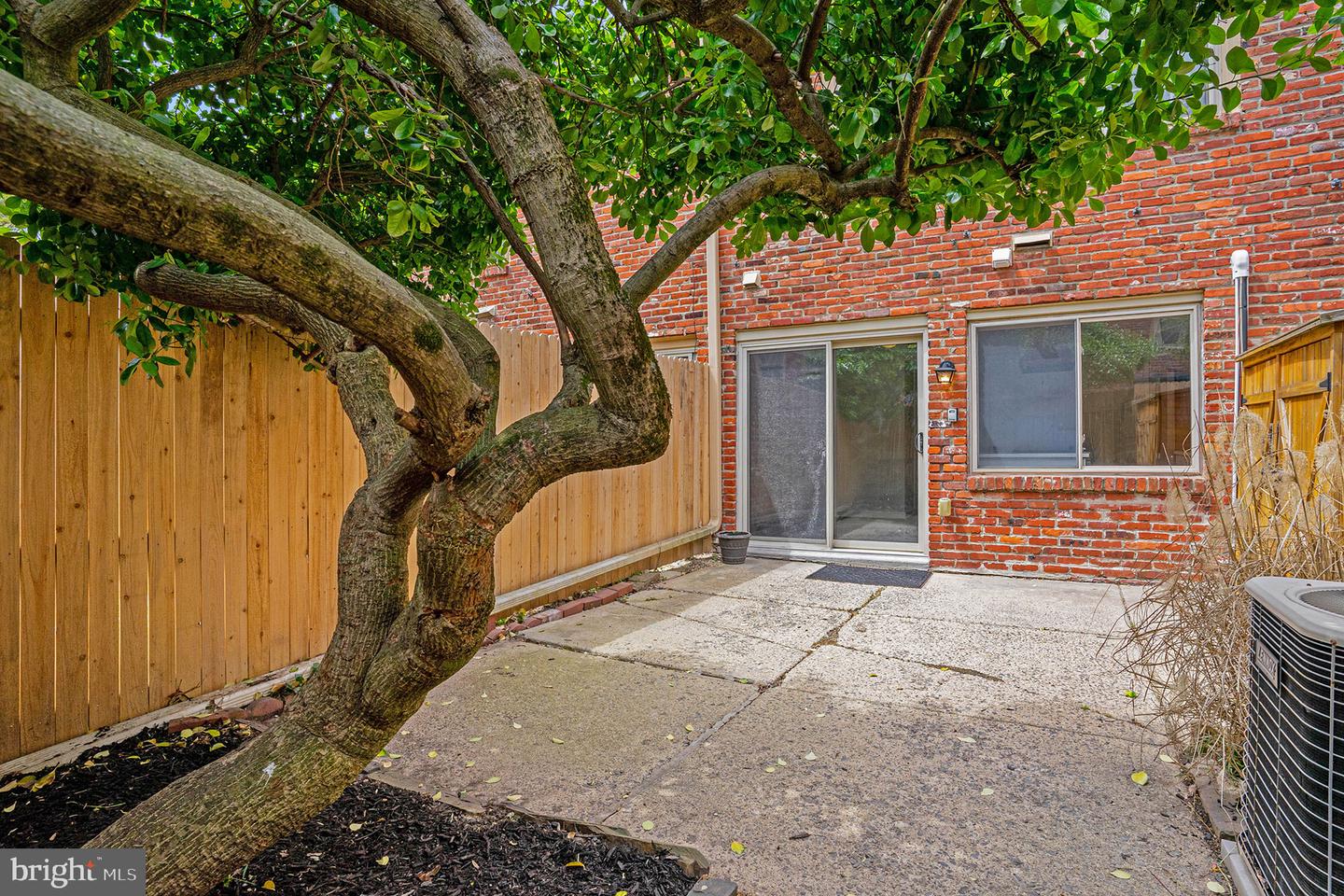 152 Albemarle Dr