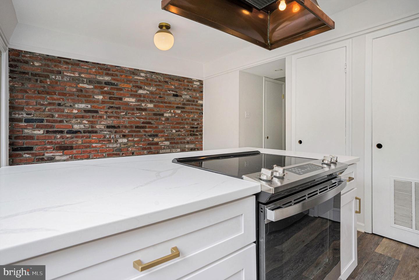 152 Albemarle Dr