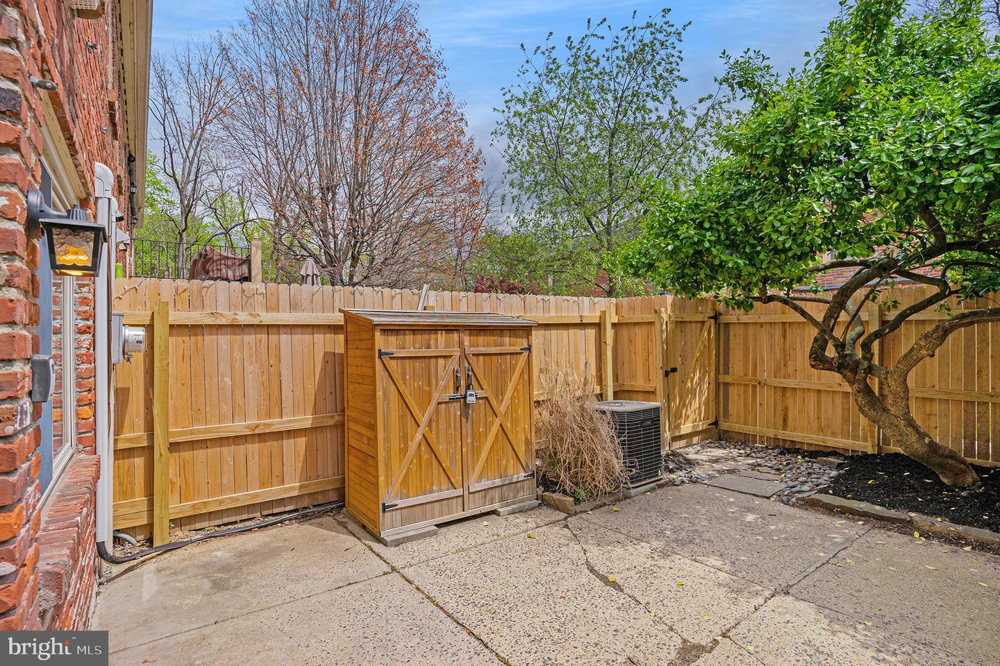 152 Albemarle Dr