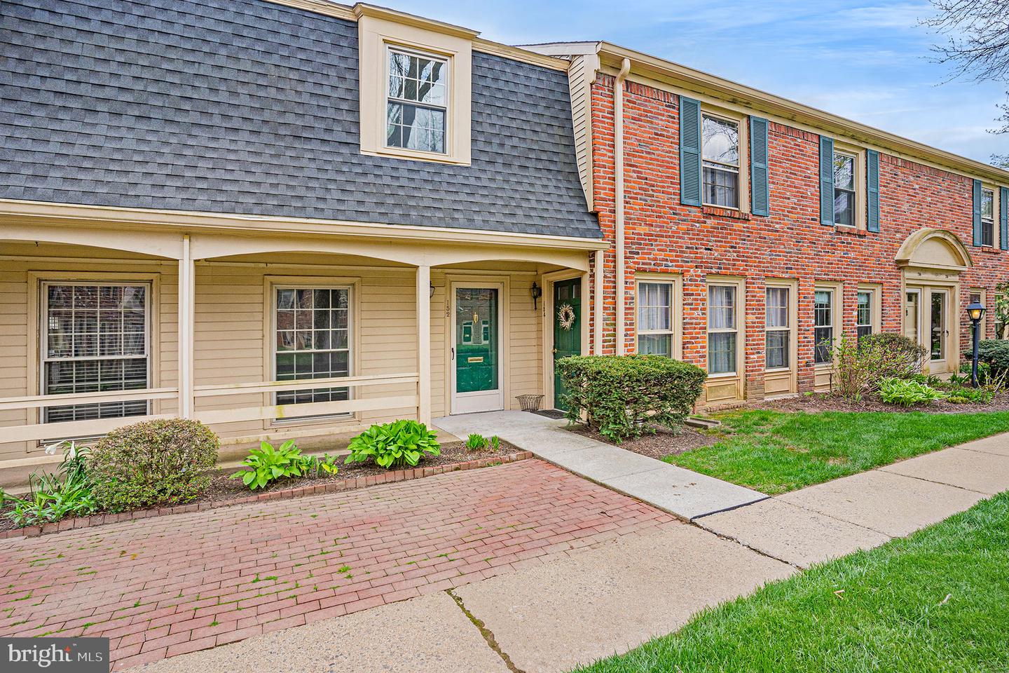 152 Albemarle Dr