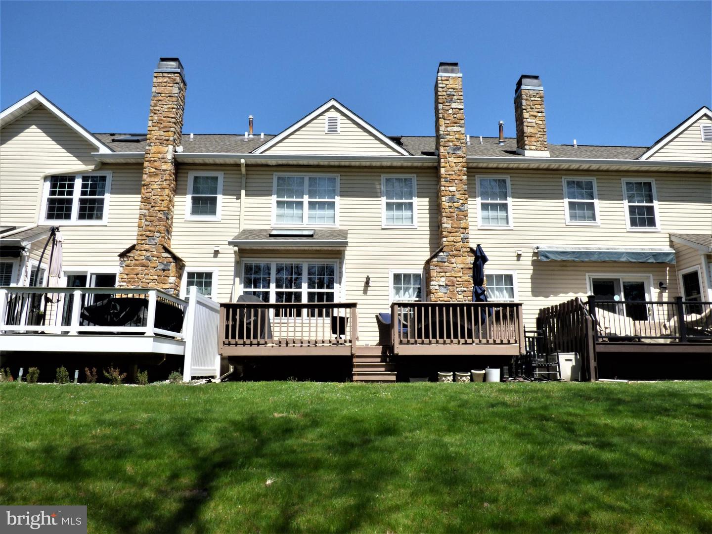 136 Medinah Dr