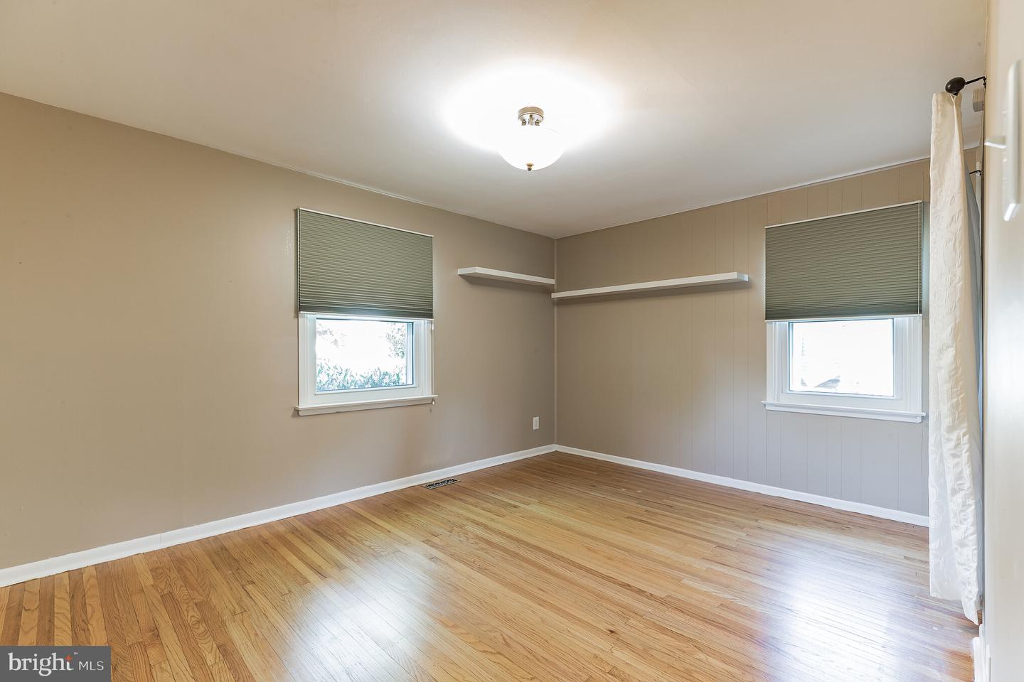 216 Mill Rd