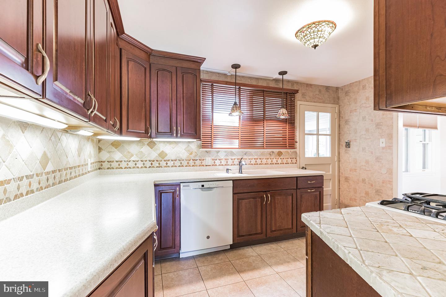 216 Mill Rd