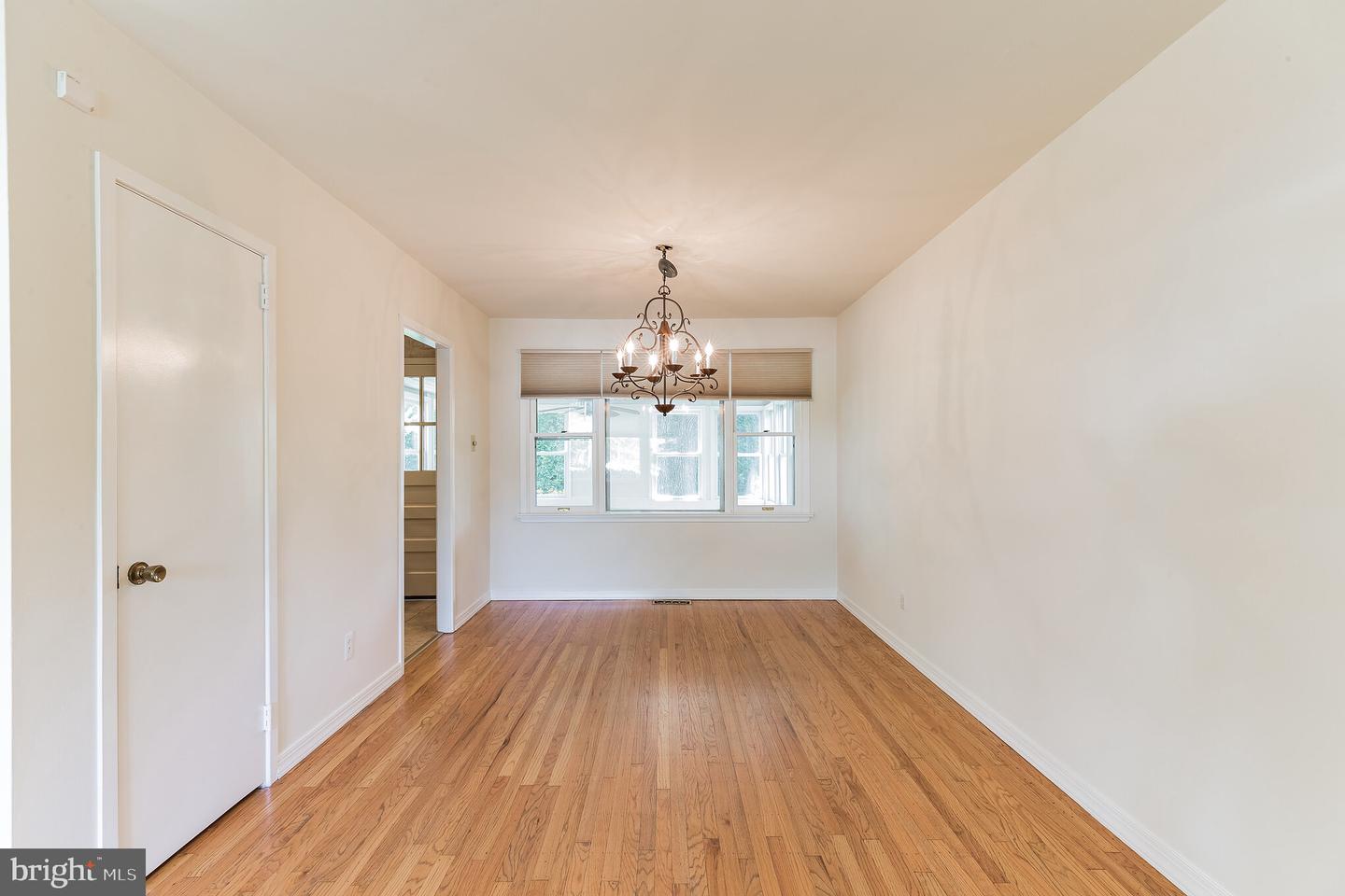 216 Mill Rd