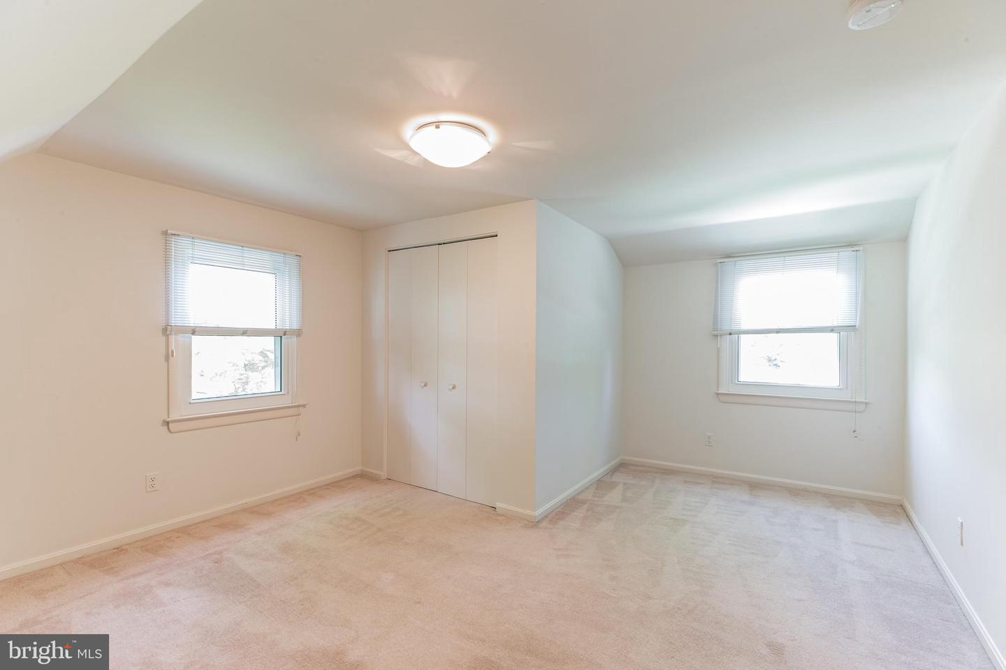 216 Mill Rd