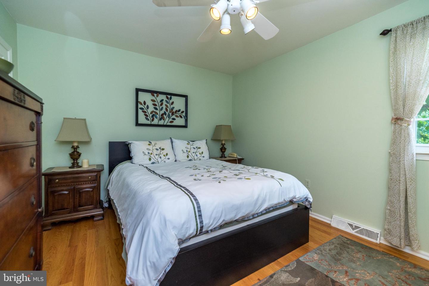 3 Sycamore Ln