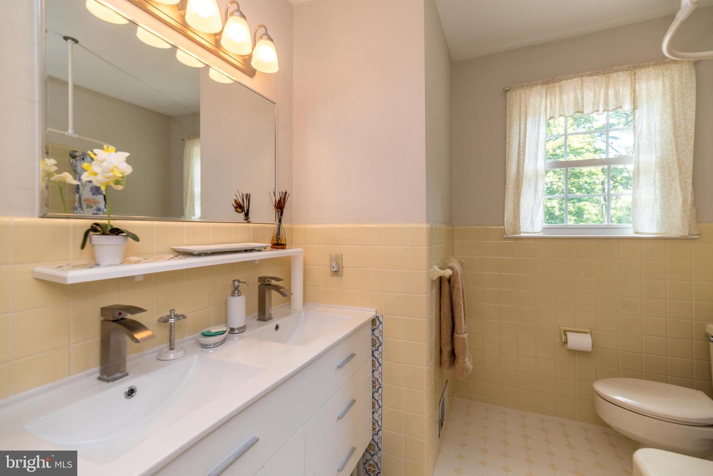 3 Sycamore Ln