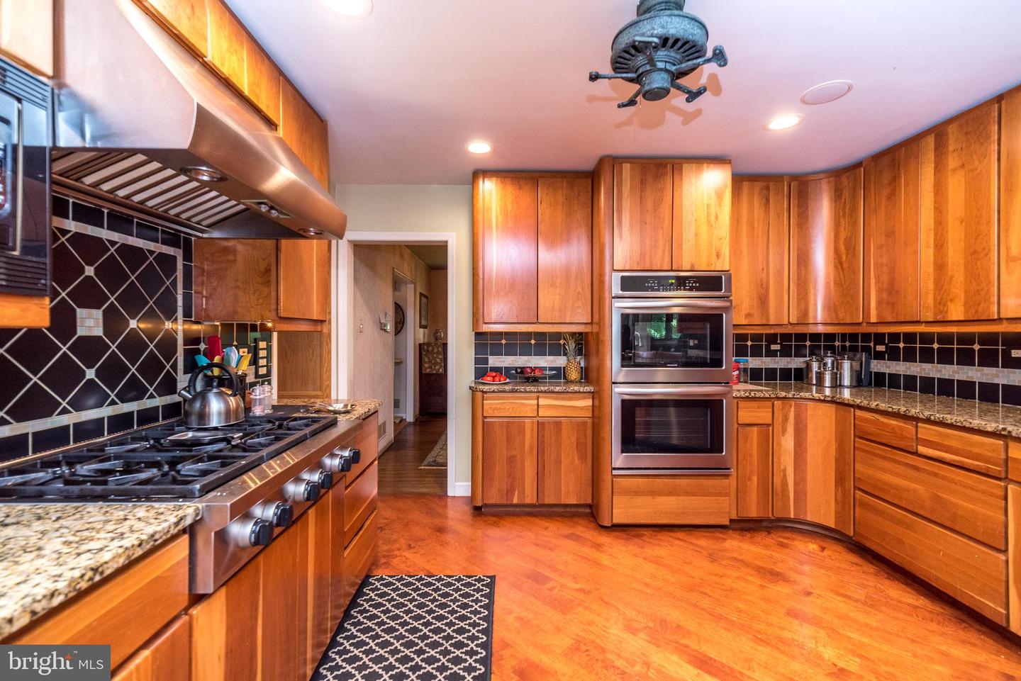 3 Sycamore Ln