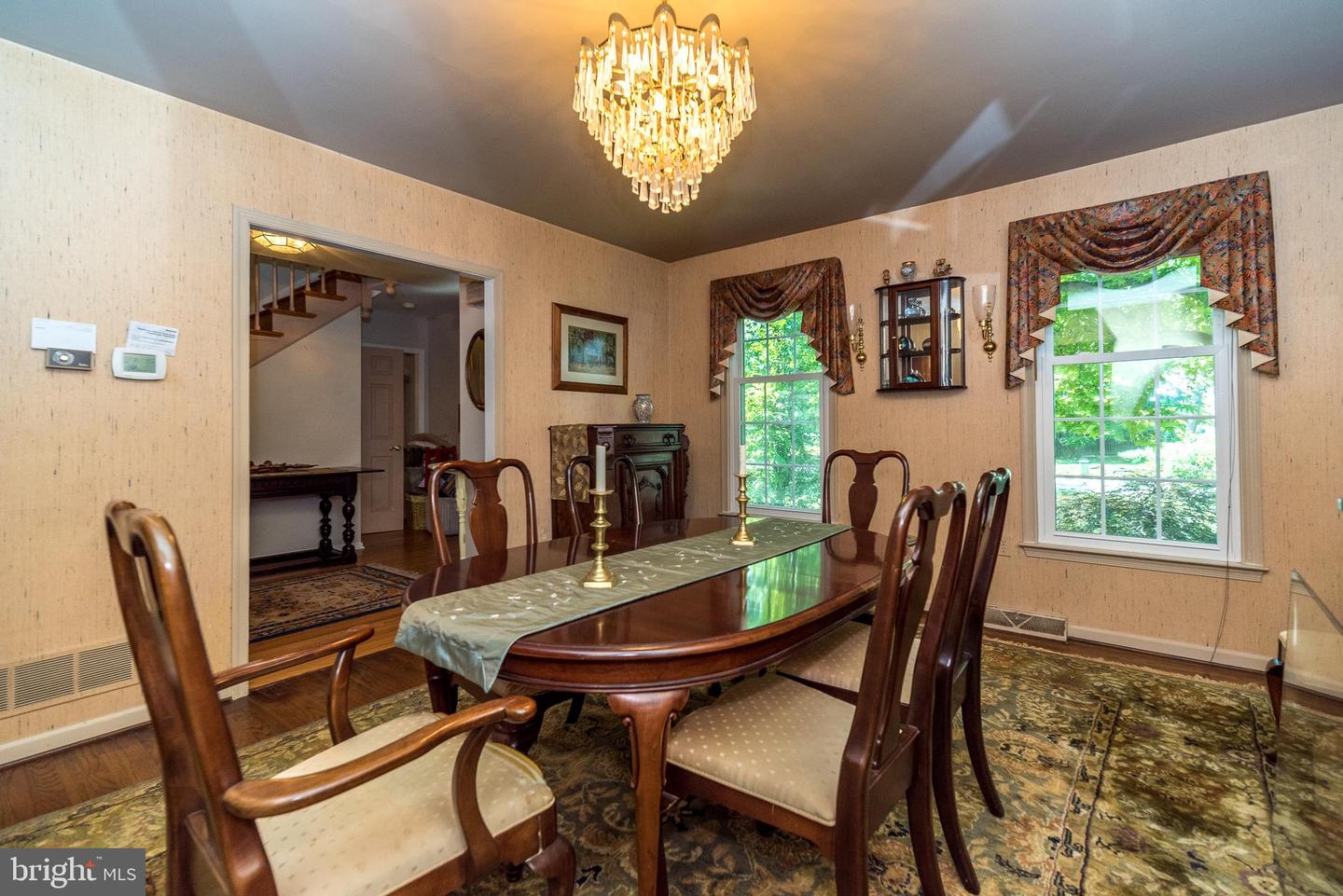 3 Sycamore Ln