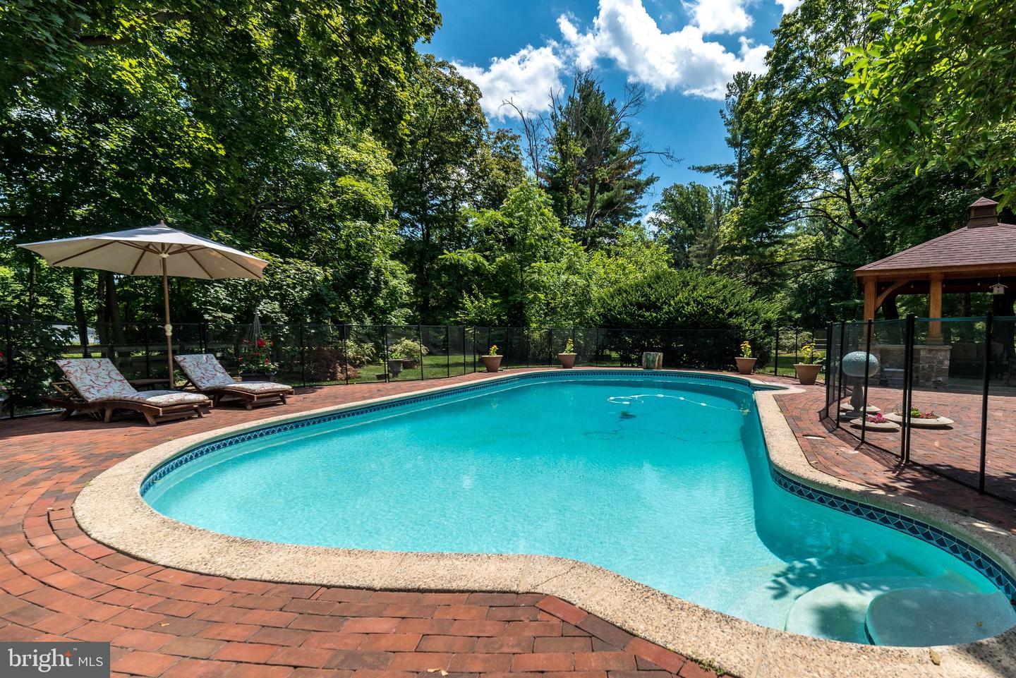 3 Sycamore Ln