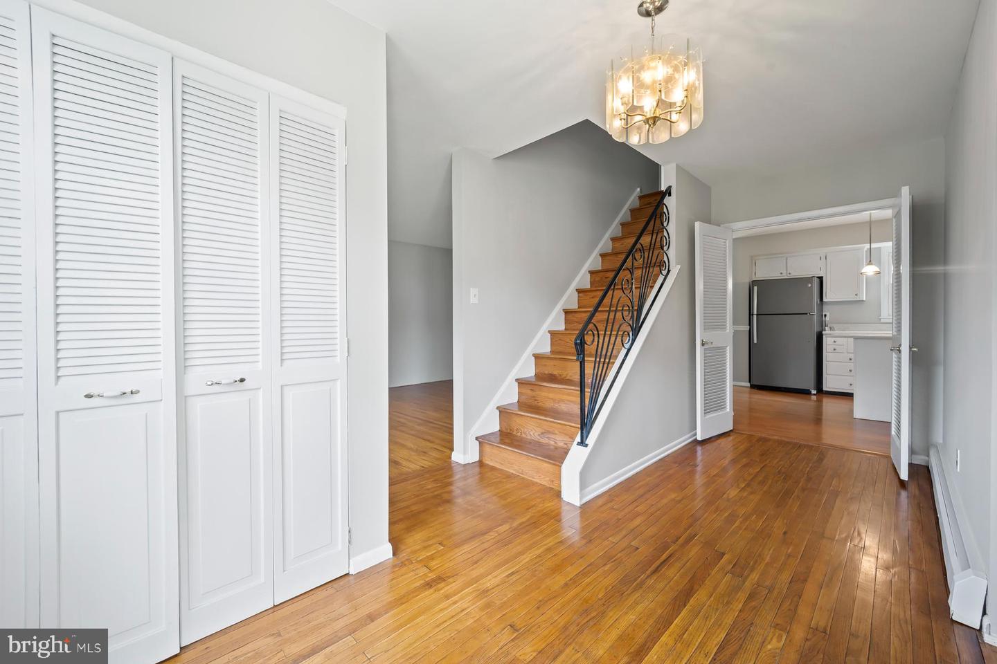 637 Manchester Rd