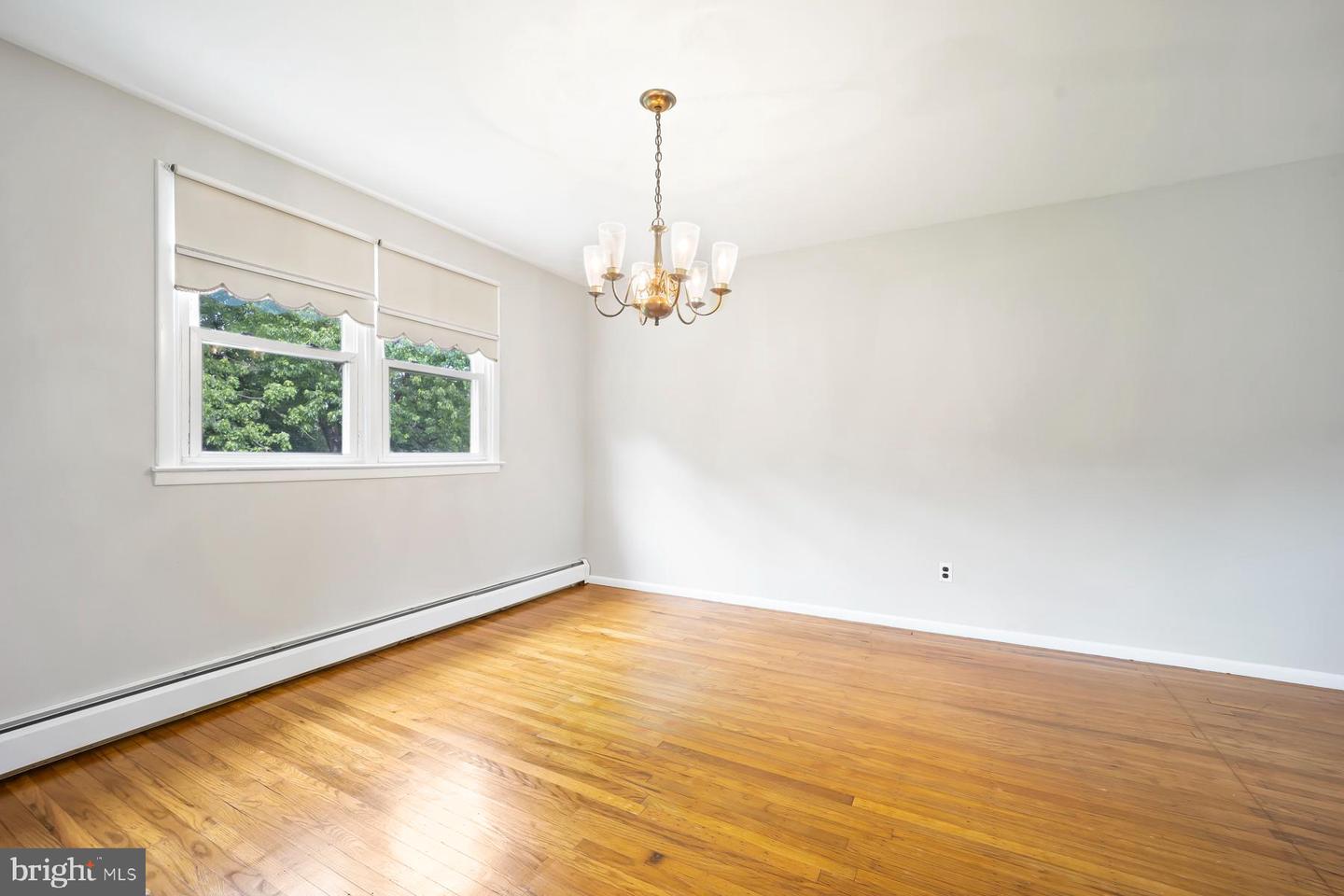 637 Manchester Rd