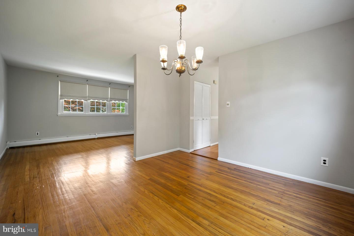 637 Manchester Rd