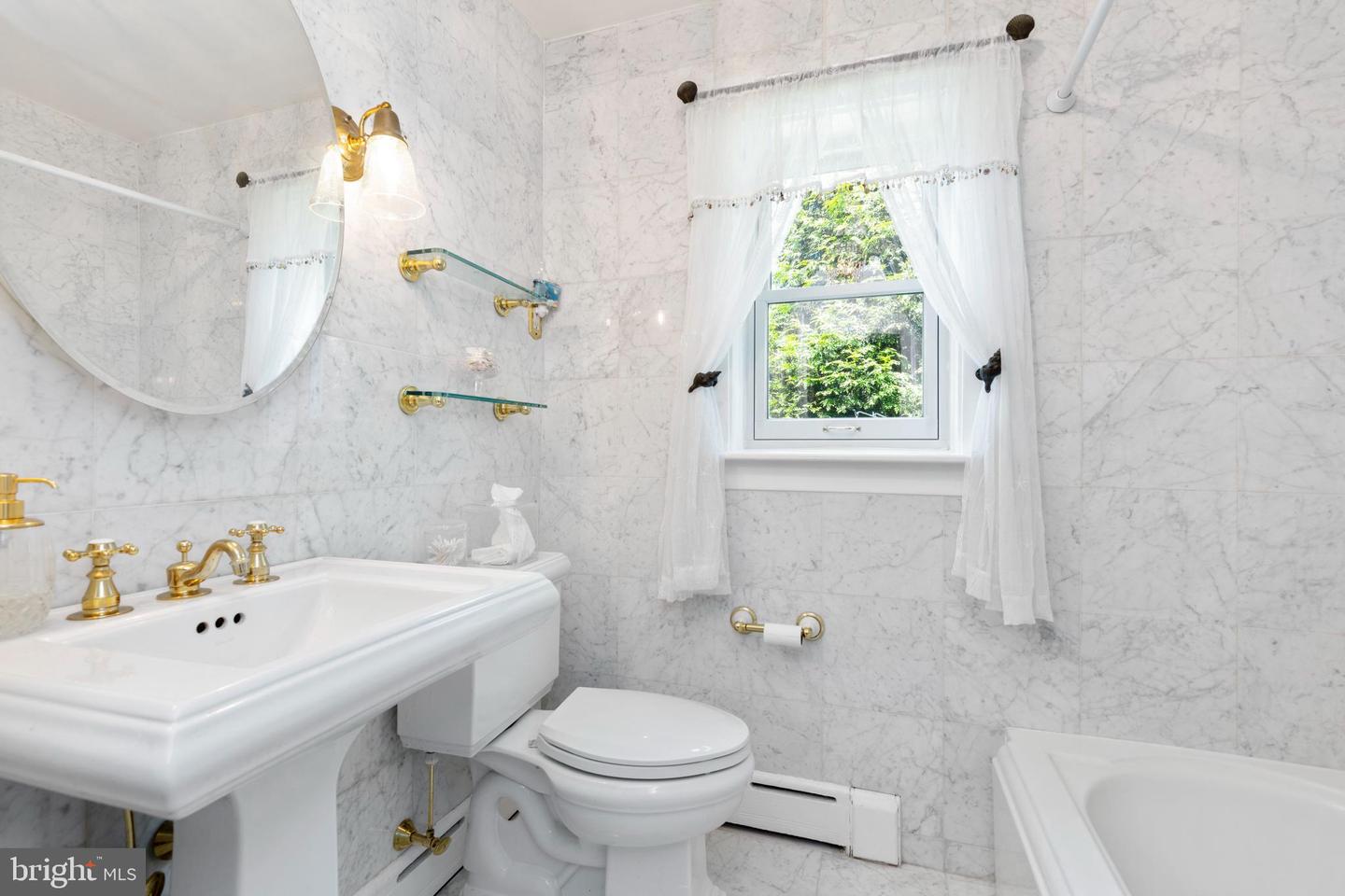 132 Sunnyhill Dr