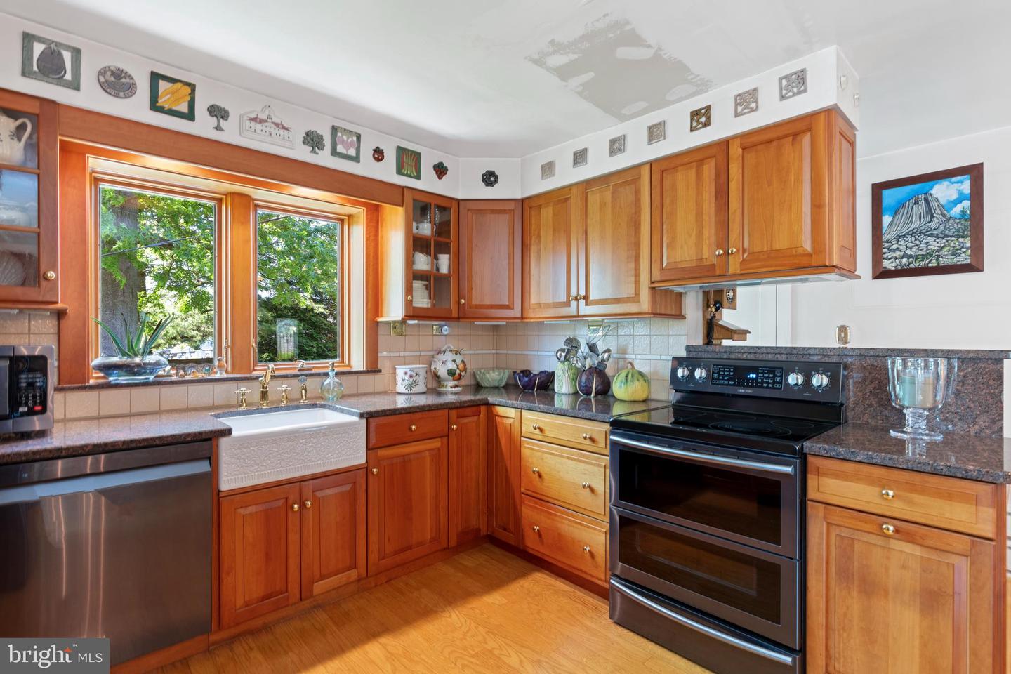 132 Sunnyhill Dr