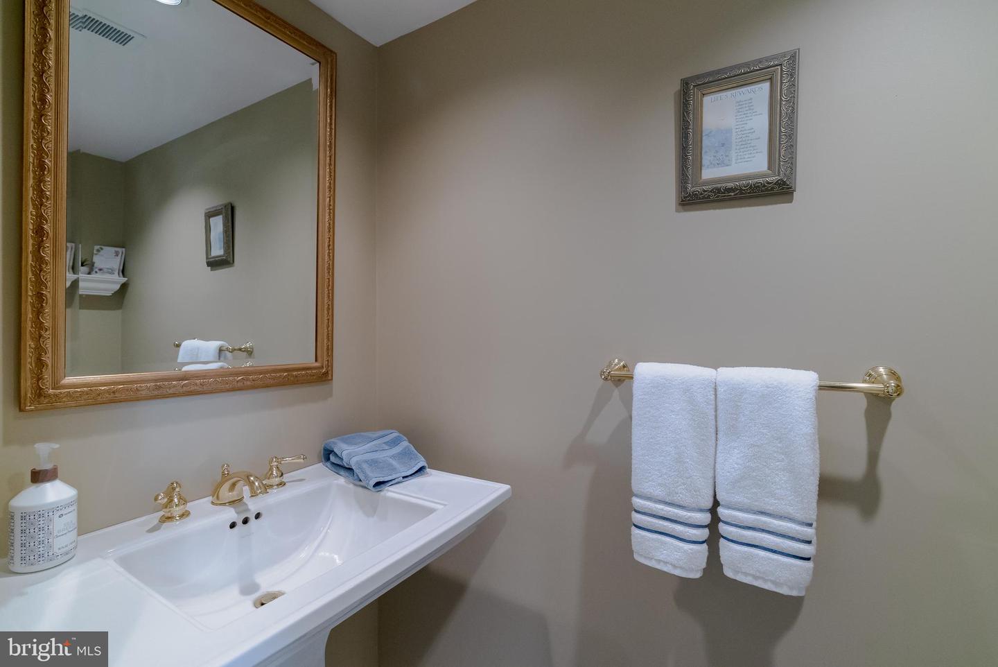 1252 Quincy Ct