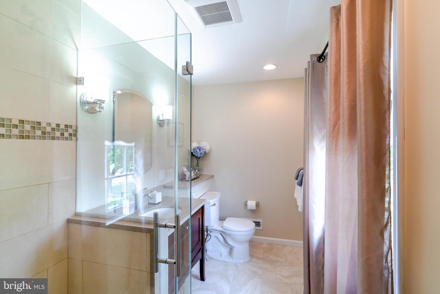 1252 Quincy Ct
