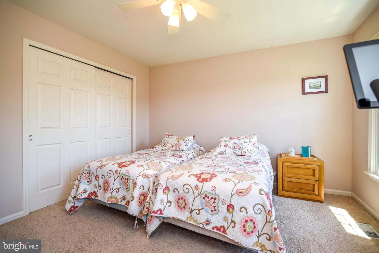 1812 Beacon Hill Dr