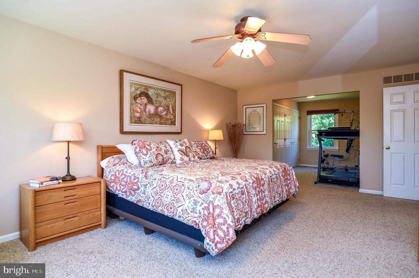 1812 Beacon Hill Dr