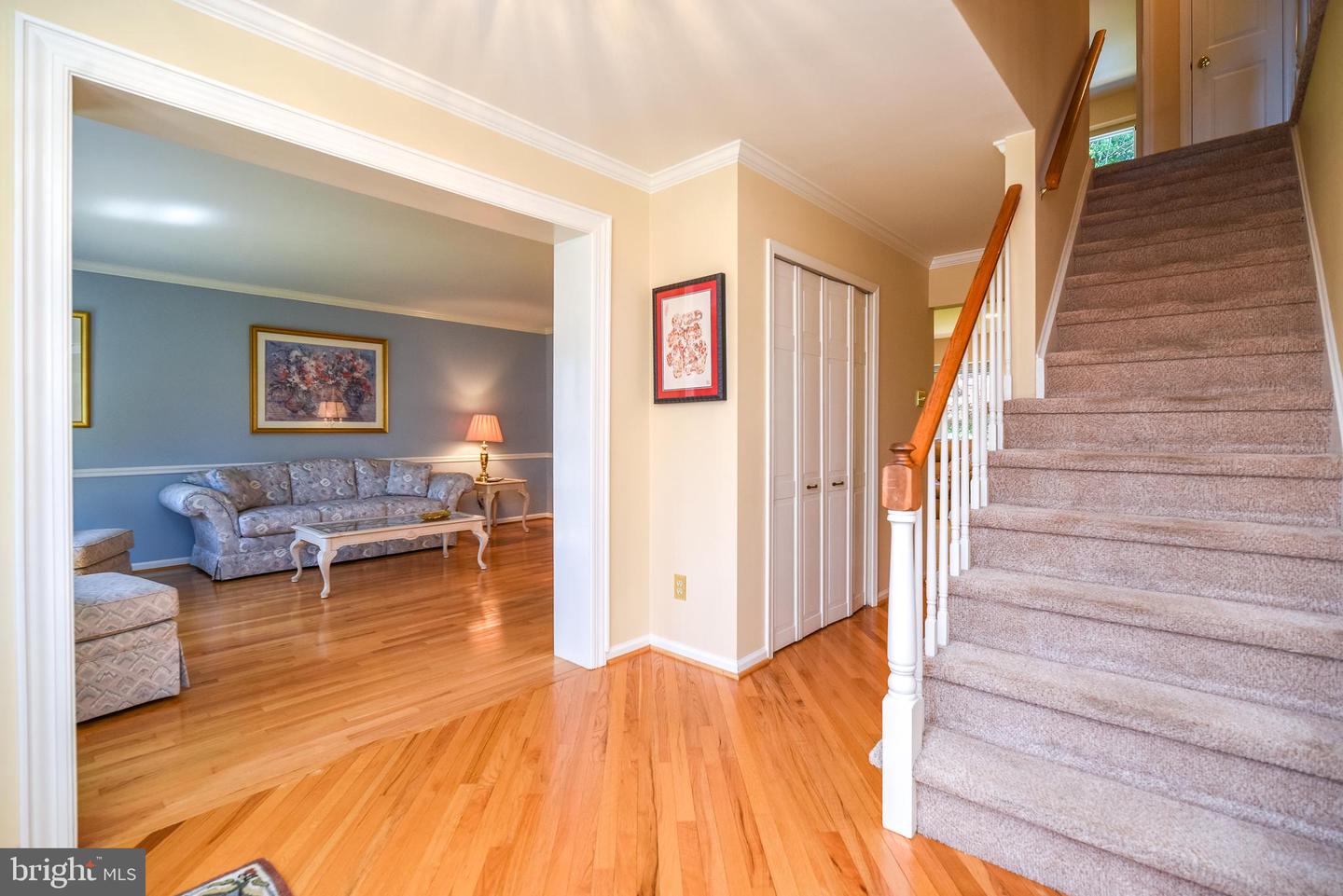 1812 Beacon Hill Dr