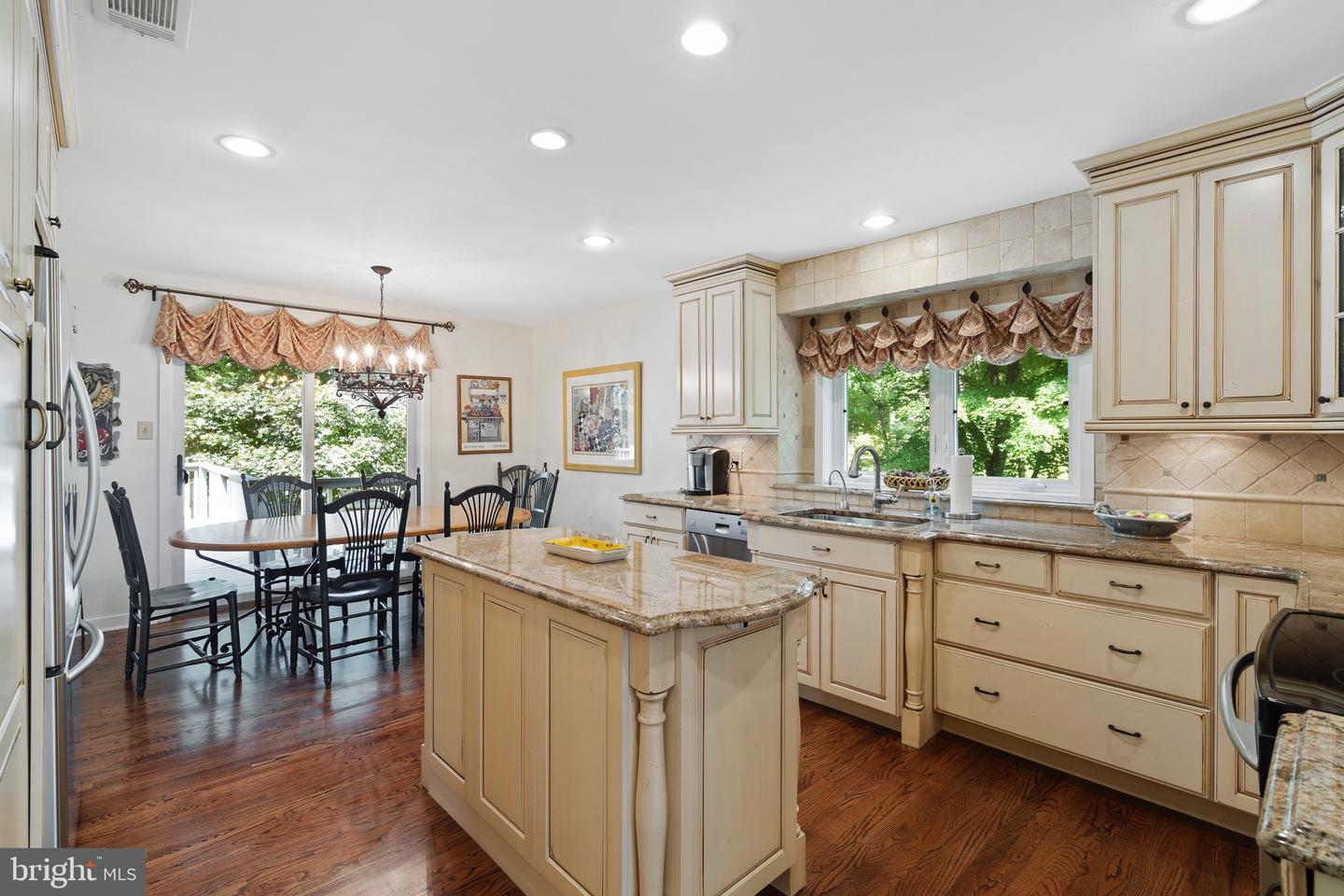 288 Huntsman Ln