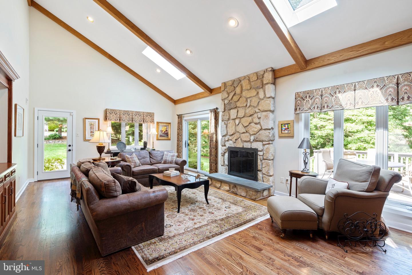 288 Huntsman Ln