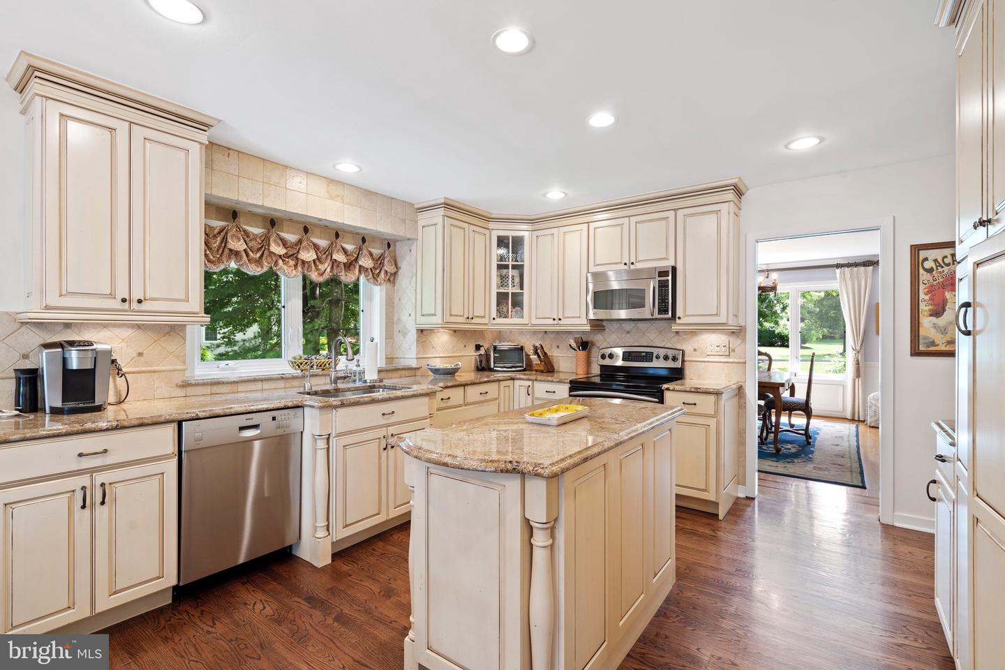 288 Huntsman Ln