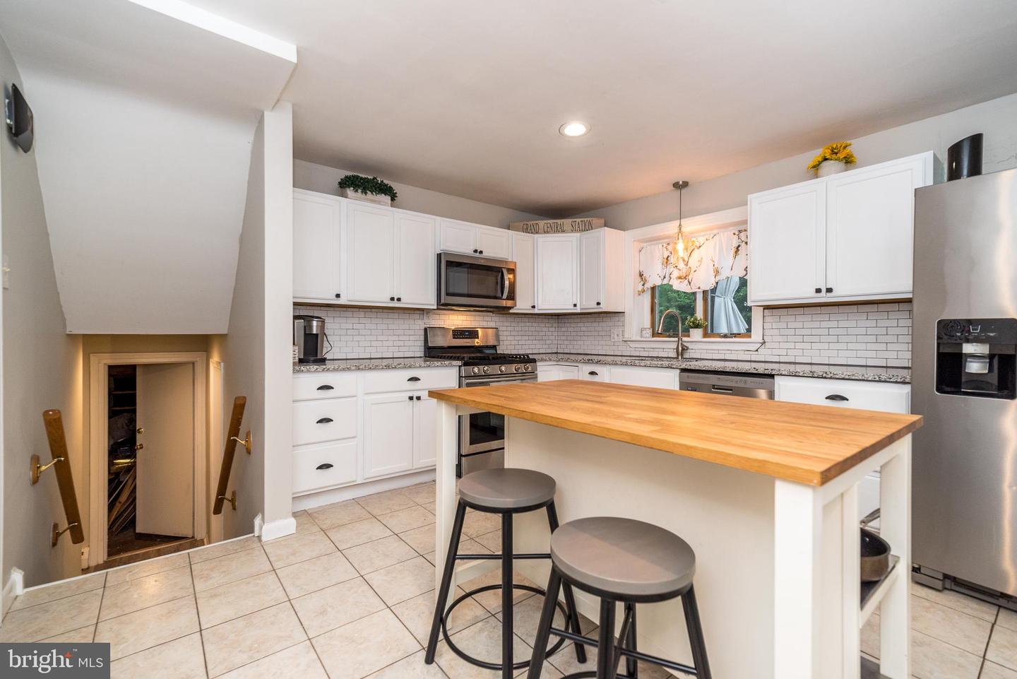 1009 Stevens Dr
