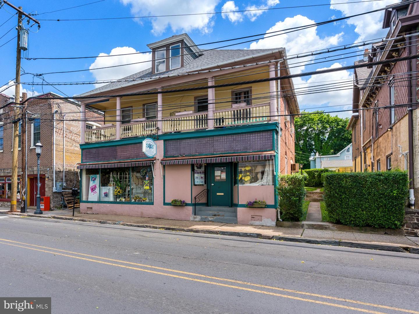 51 N Main St