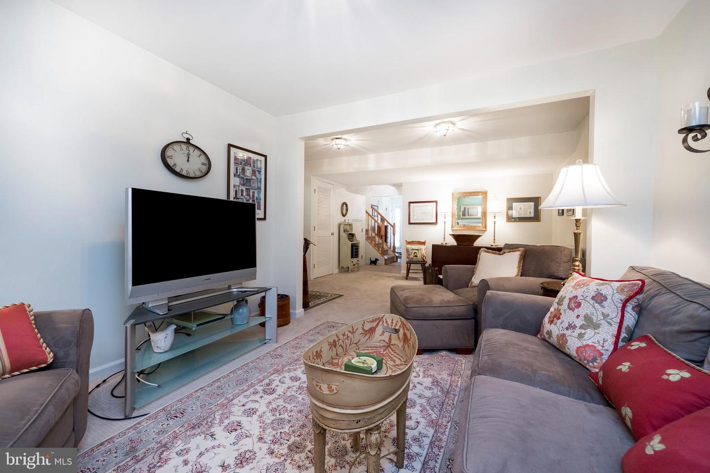 201 Anthony Ct