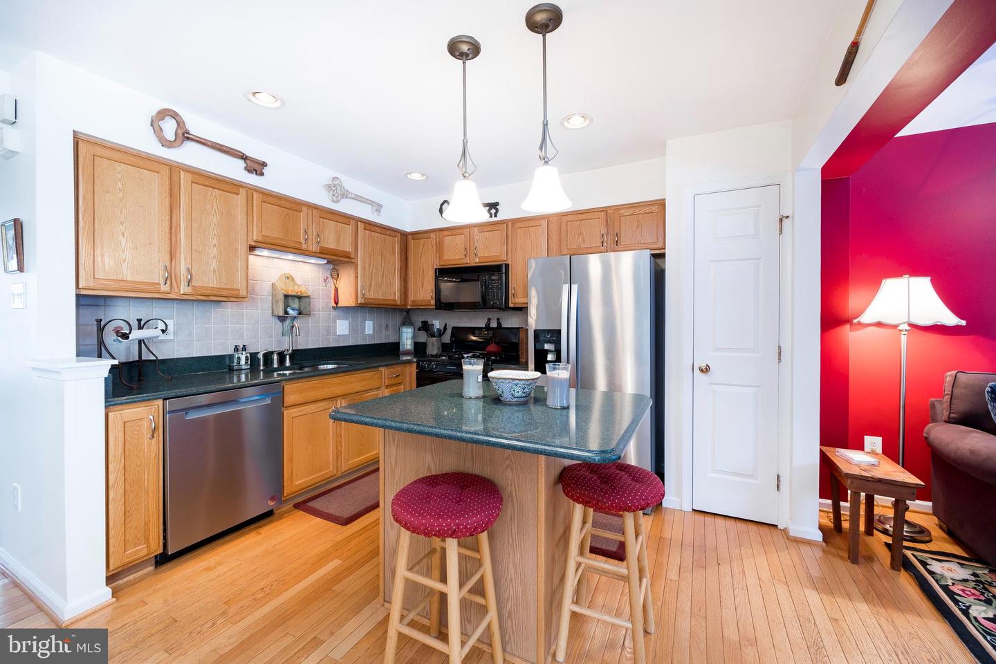 201 Anthony Ct