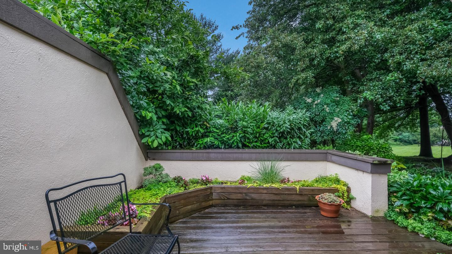 9 Pommel Ln