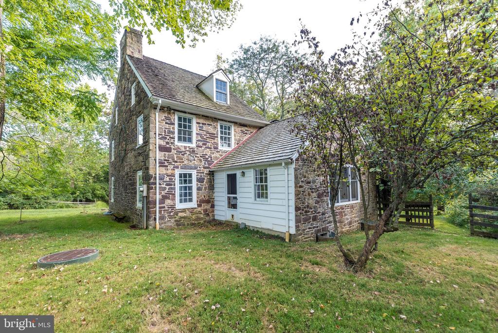 1348 Sumneytown Pike