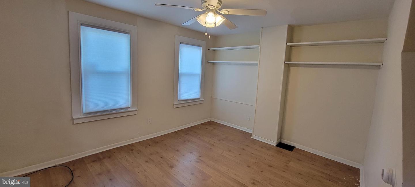 215 W Laurel Ave