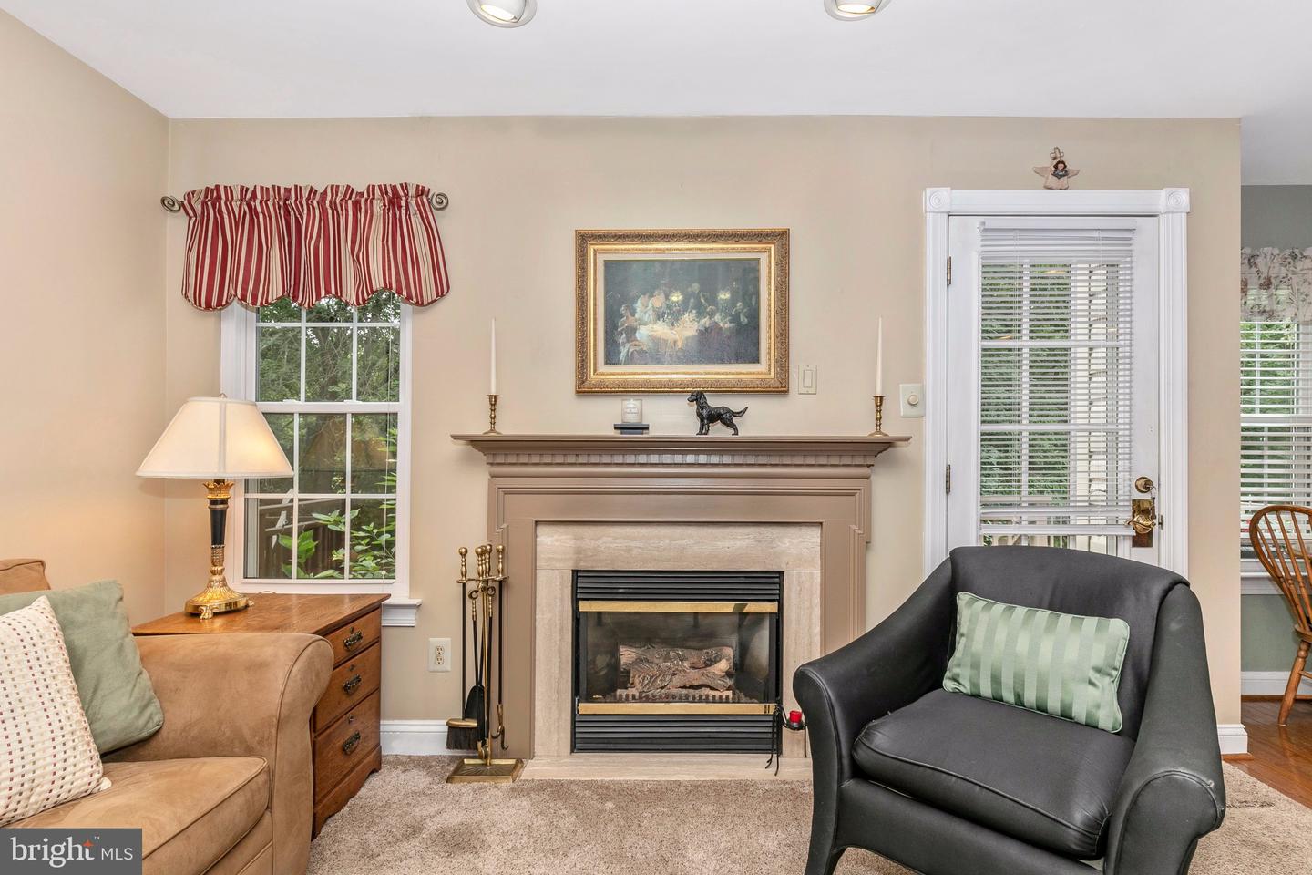 304 Jamestown Ct