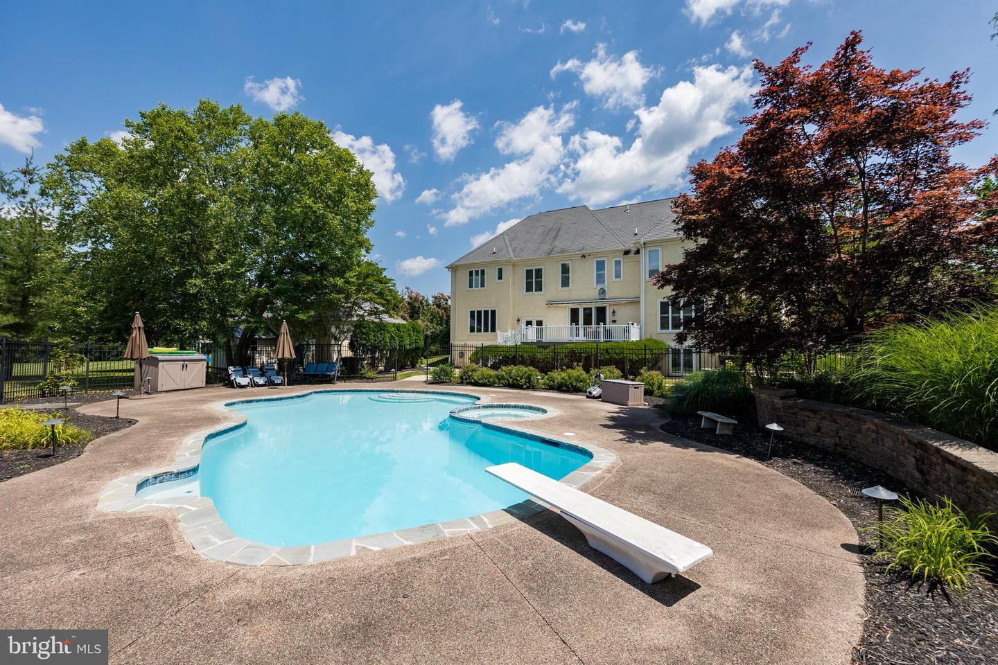 710 Daventry Way