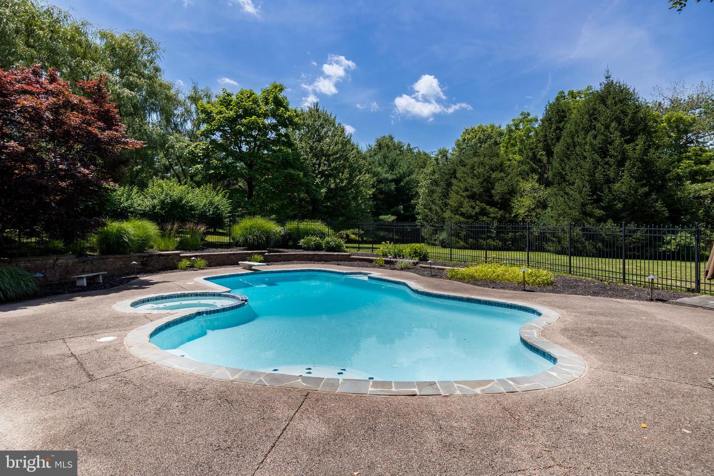 710 Daventry Way
