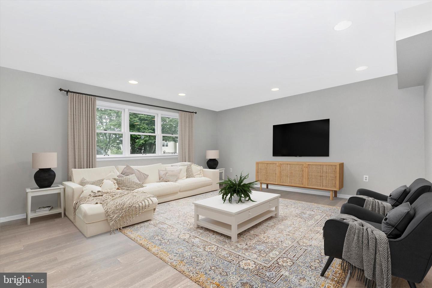 1419 Patrick Ct