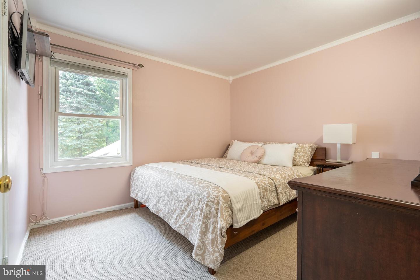 106 Victoria Dr