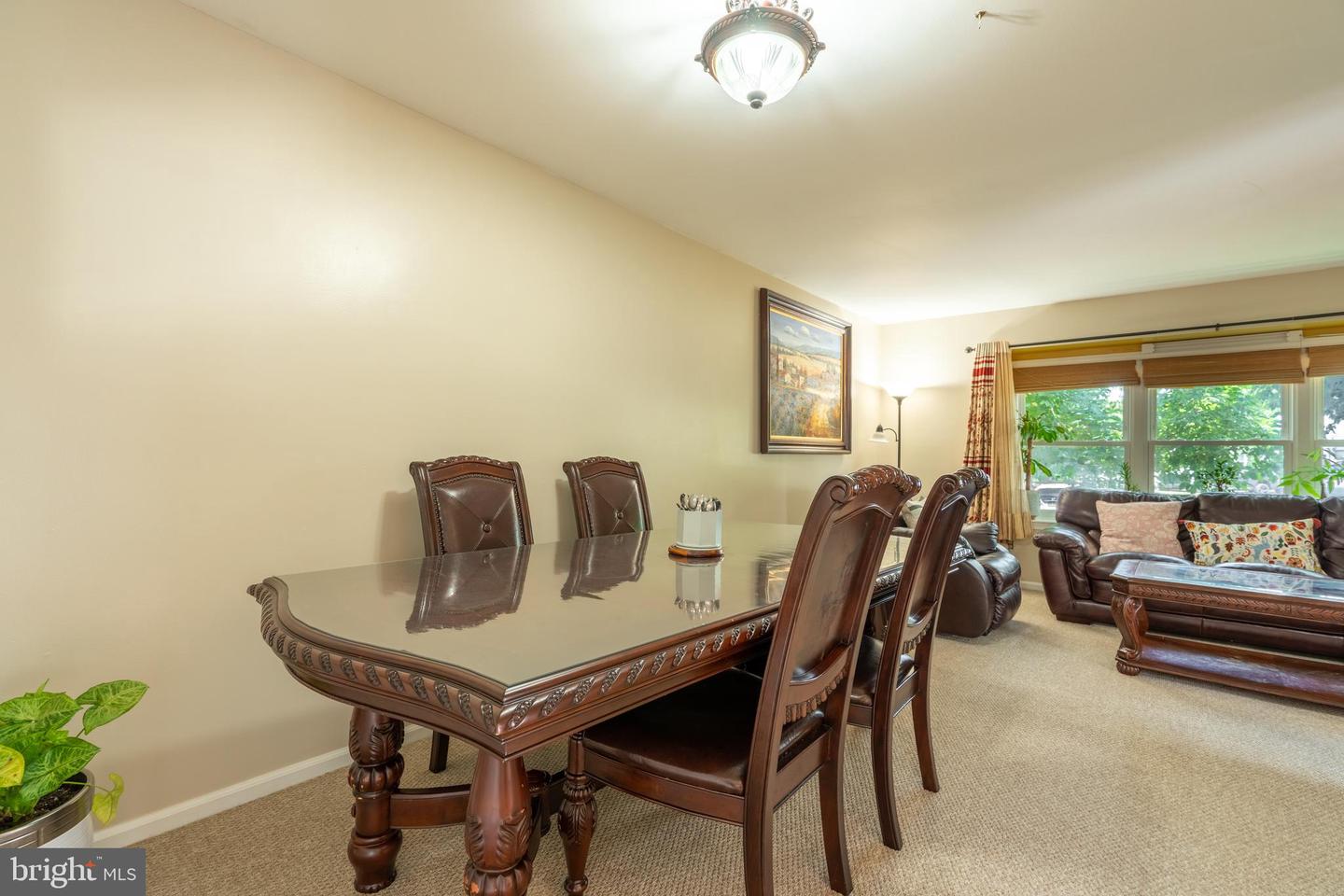 106 Victoria Dr
